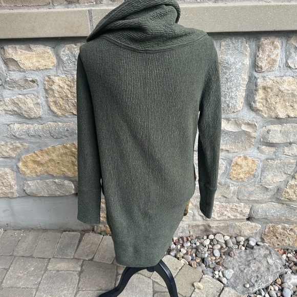 Lululemon Sweater - Picture 3 of 4